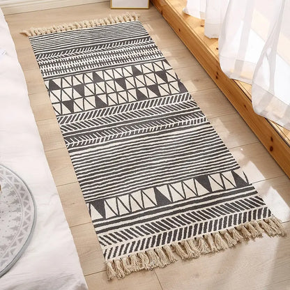 Handwoven Cotton Bohemian Rug with Tassels (1 Piece)