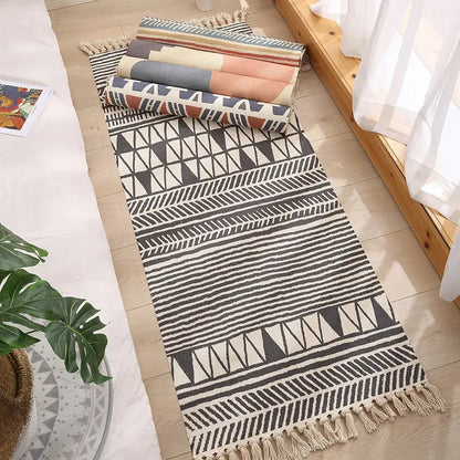 Handwoven Cotton Bohemian Rug with Tassels (1 Piece)